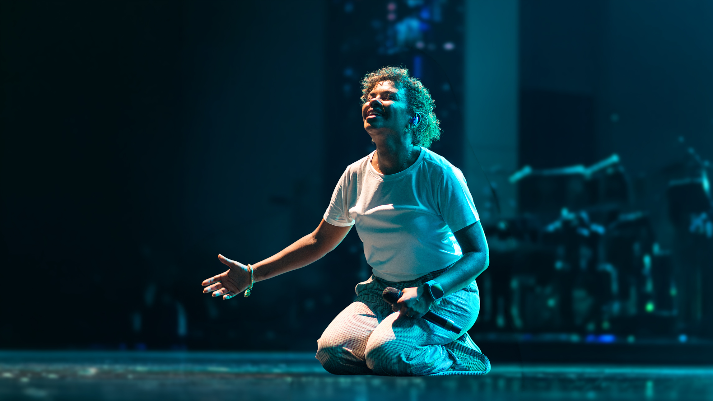 notícia Nívea Soares lança a canção “Nossas Mãos Te Exaltarão” pela Onimusic