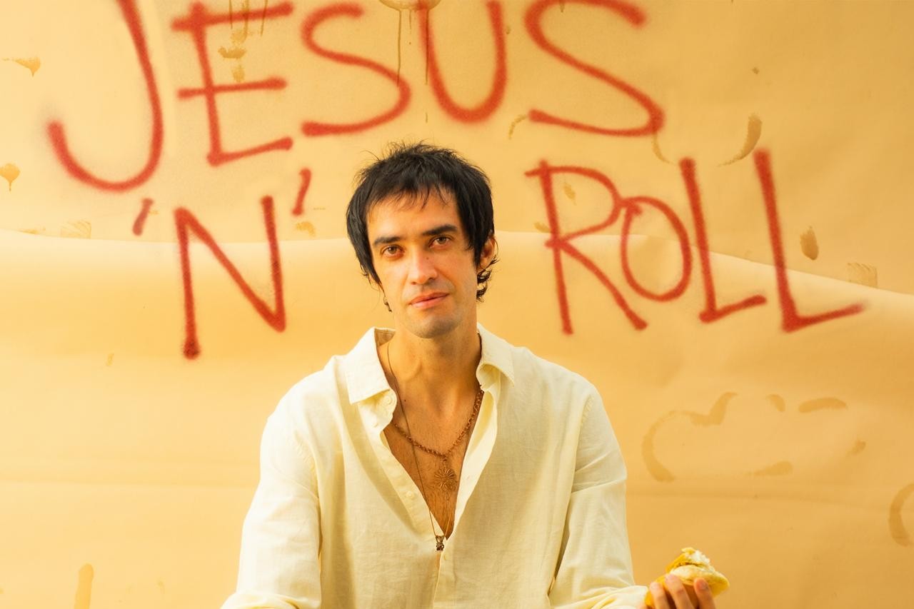 notícia Guirroh lança “Faça de Mim”, o primeiro single de seu novo álbum, “Jesus ‘n’ Roll”