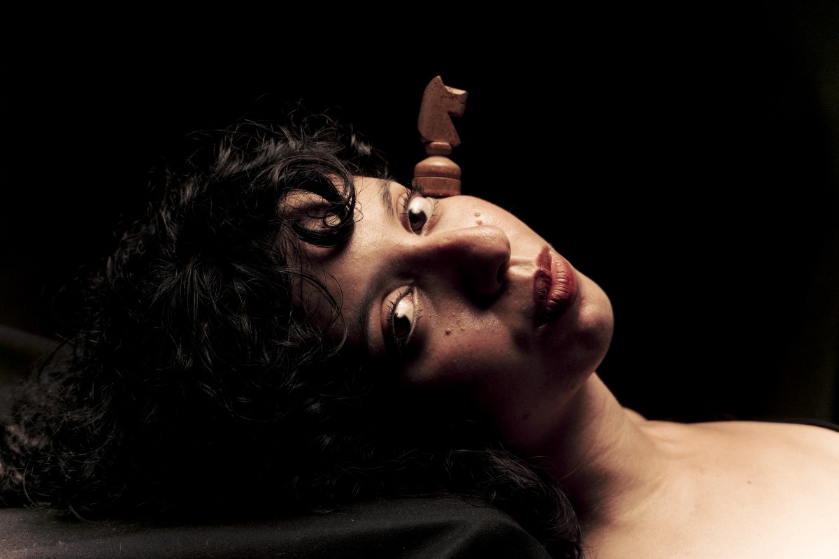 notícia Tropicalismo e fita de rolo: Carol Maia apresenta “Urutu Fitas” com suporte da Algohits