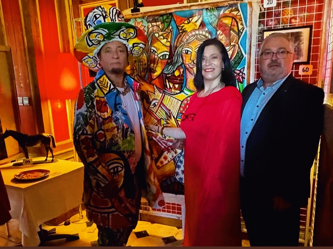 notícia Menelaw Sete participa de leilão beneficente em castelo na França