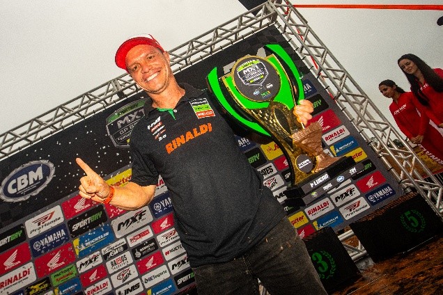 notícia Com Roosevelt Assunção, Team Rinaldi garante vitória na MX4 em Ponta Grossa, na 2ª etapa do Brasileiro de Motocross