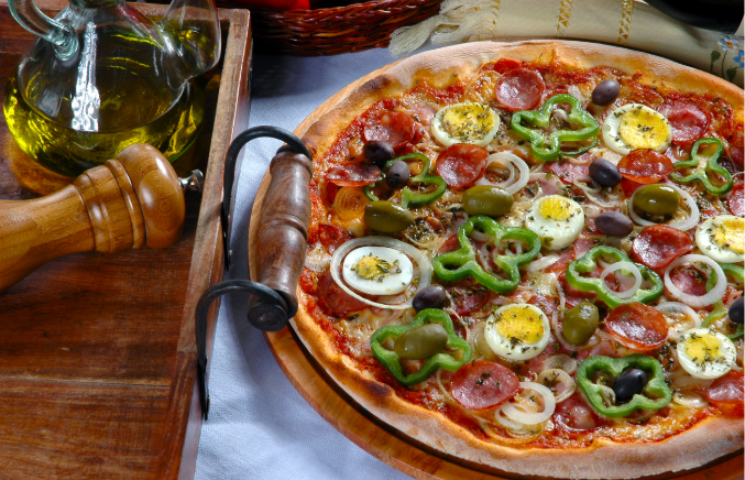 notícia No delivery: confira os 10 sabores de pizza mais pesquisados pelos brasileiros