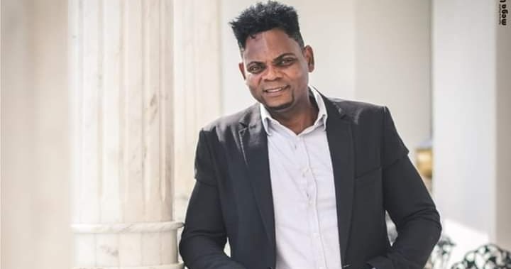 notícia Alexandre Charles apresenta 