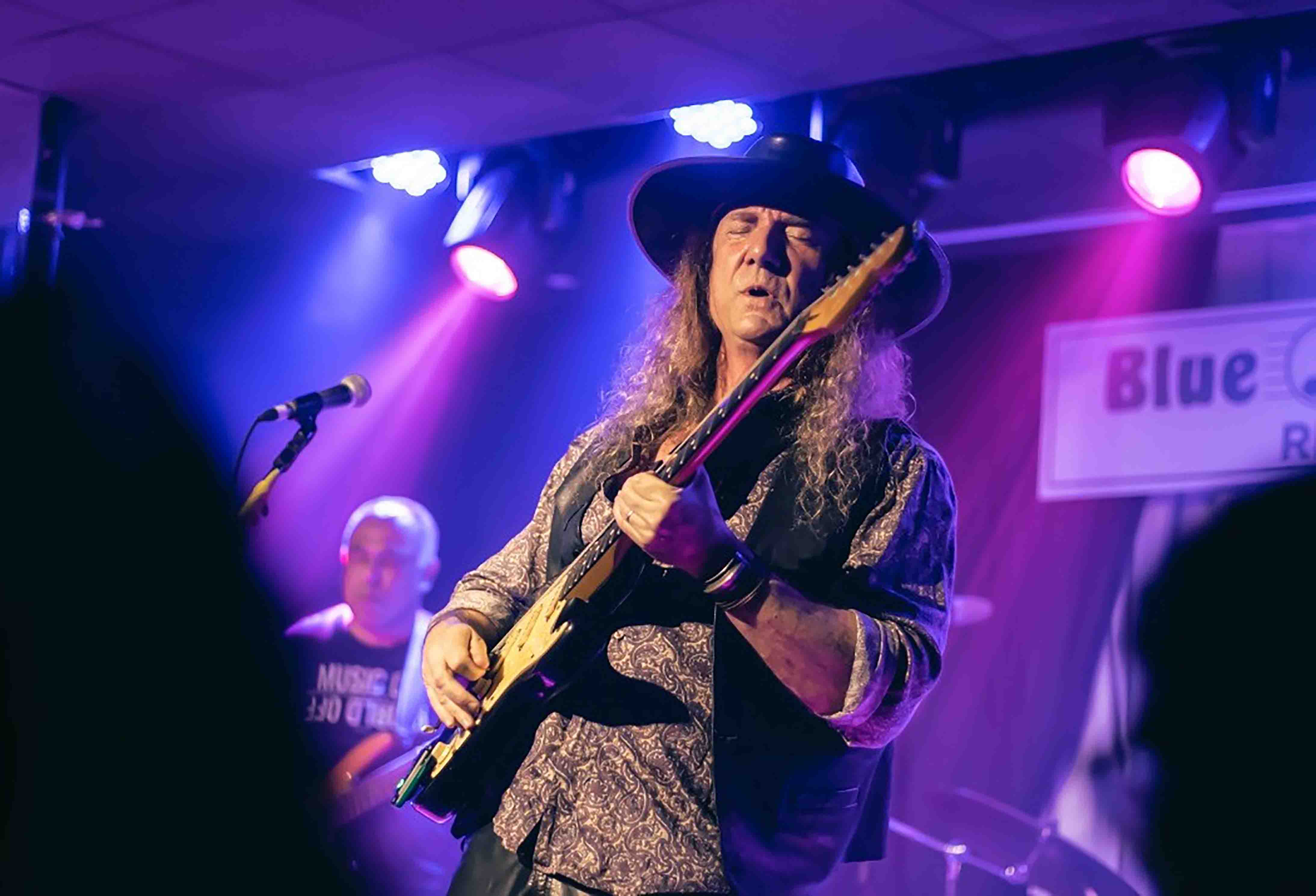 notícia Fábio Rizental celebra o legado de Milton Nascimento, Djavan e Luiz Melodia em seu novo show, “Três Rosas Negras”