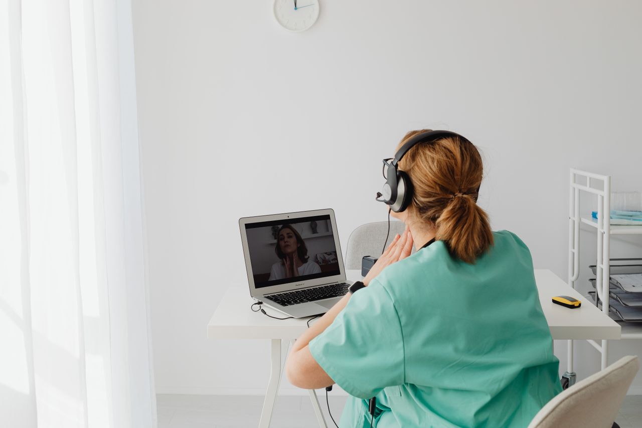 notícia Como a enfermagem vem se atualizando diante do avanço da telemedicina