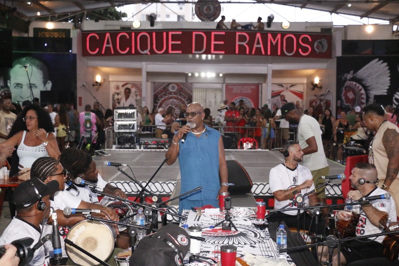 notícia Carlos Caetano celebra 37 anos de carreira com gravação no Cacique de Ramos