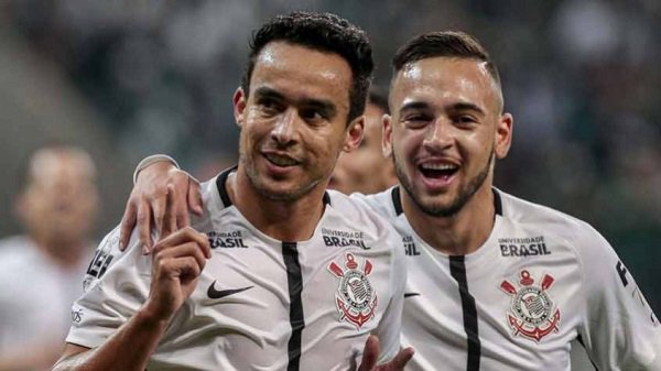notícia Corinthians vence Palmeiras fora de casa