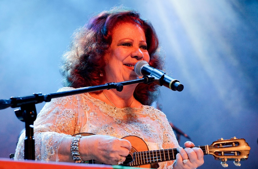 notícia Samba em luto, morre no Rio a cantora Beth Carvalho
