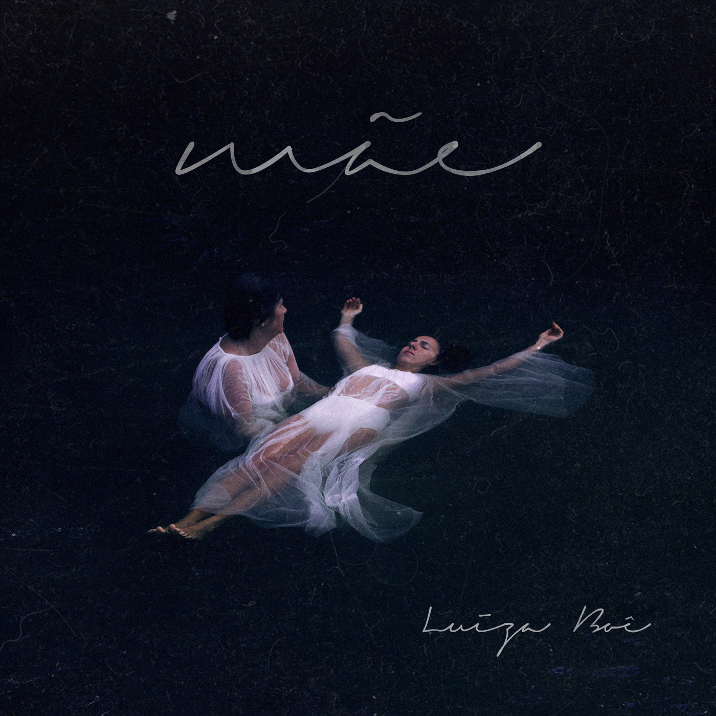 notícia Luíza Boê canta a beleza das imperfeições maternas no single “Mãe” 