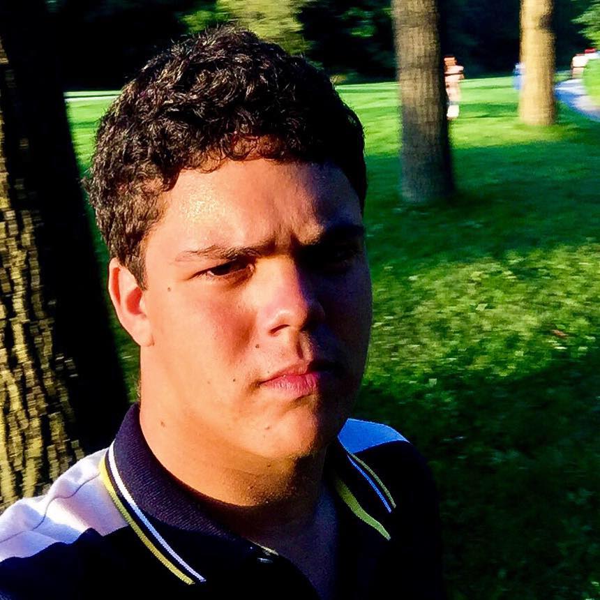 notícia Você conhece o jornalista Luca Moreira?
