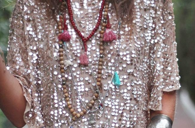 notícia Glamourosa, brilho é tendência confirmada para outono-inverno 2019/20