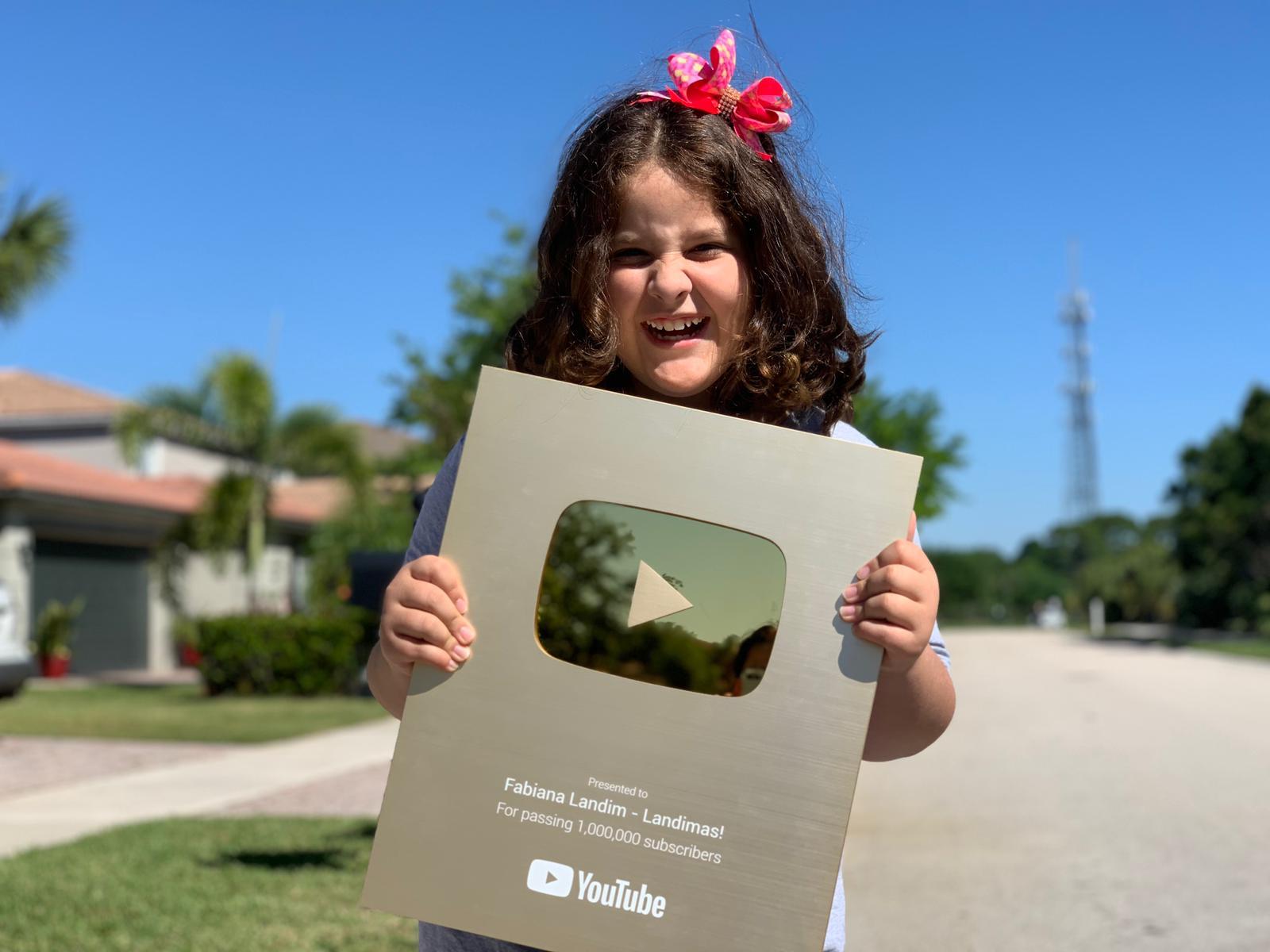notícia YouTuber mirim brasileira Fabiana Landim faz sucesso também nos Estados Unidos
