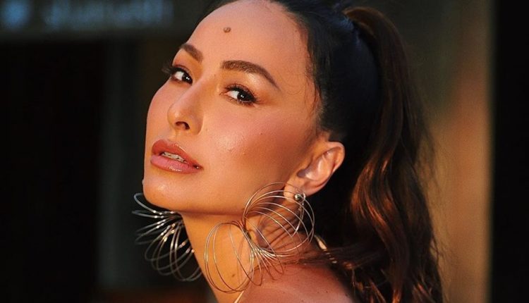 notícia Sabrina Sato estreia como Rainha da Unidos de Vila Isabel