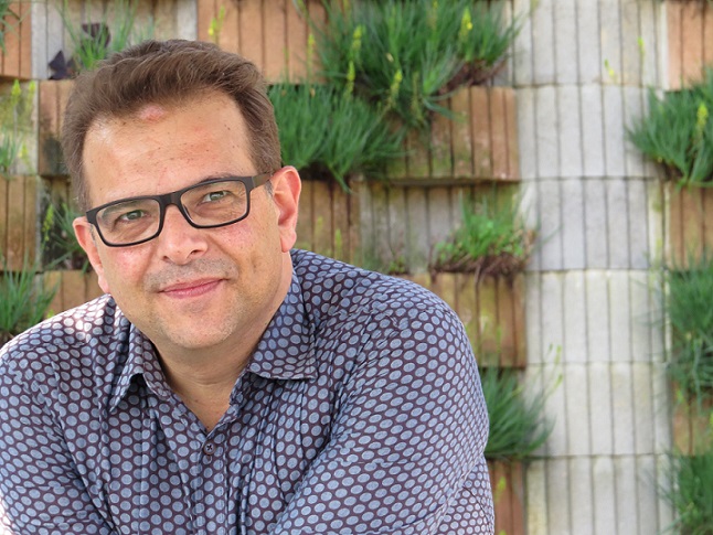 notícia Criador do blog de vinhos mais antigo do Brasil, Alexandre Santucci lança 2ª edição do livro “Descomplicando o Vinho”