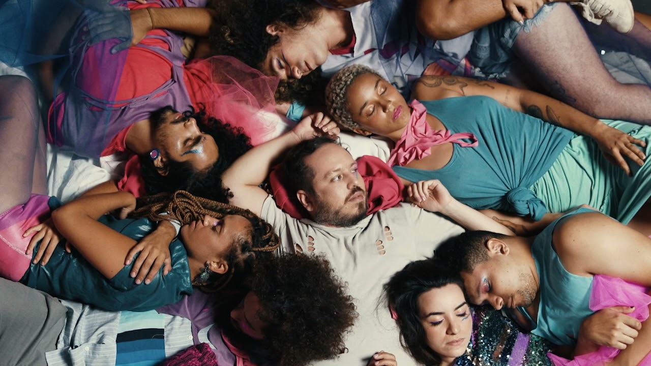 notícia Barro lança releitura de “Ondas do Desejo”