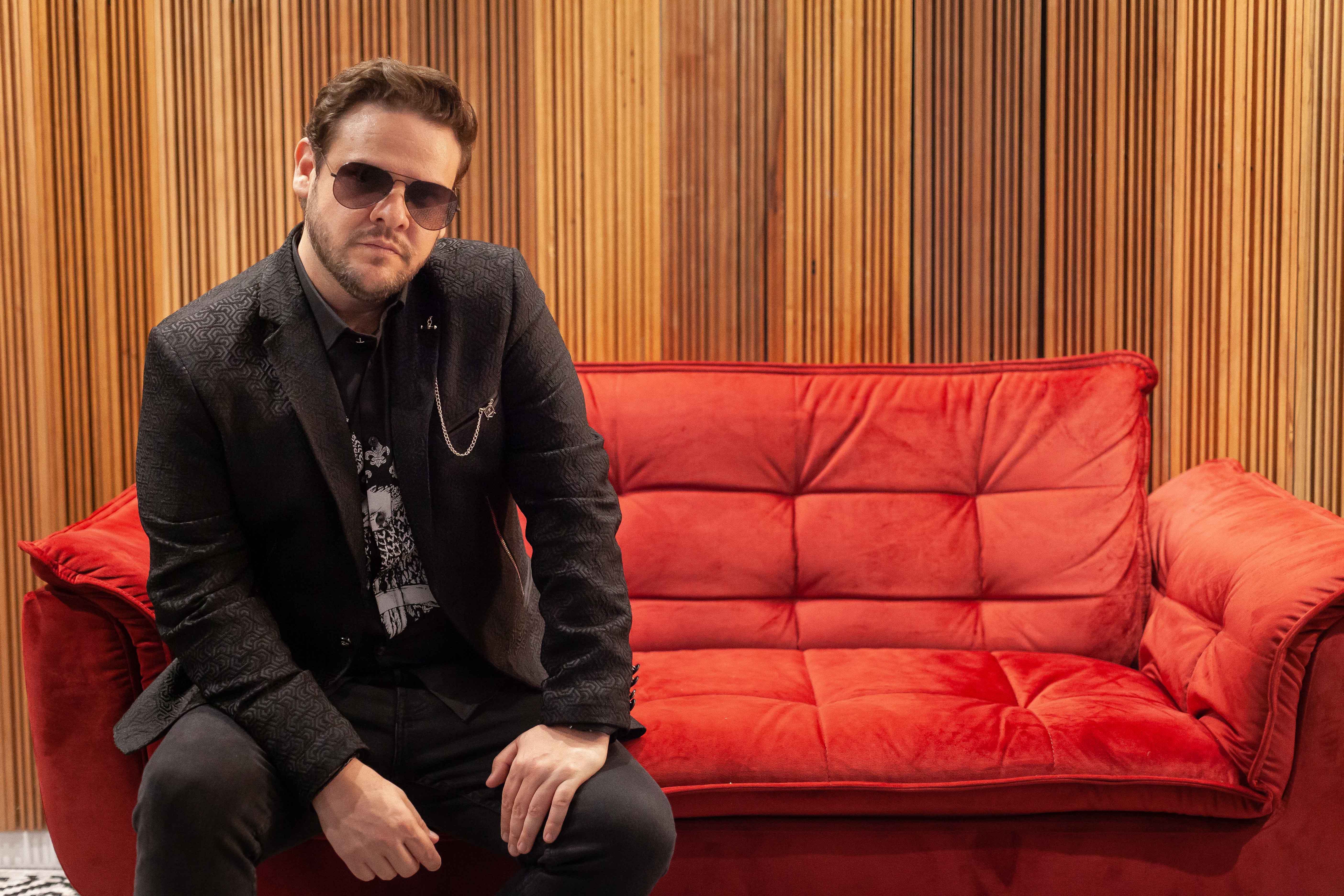 notícia Conheça o sertanejo romântico que trouxe Alexandra Marciano de volta ao cenário musical