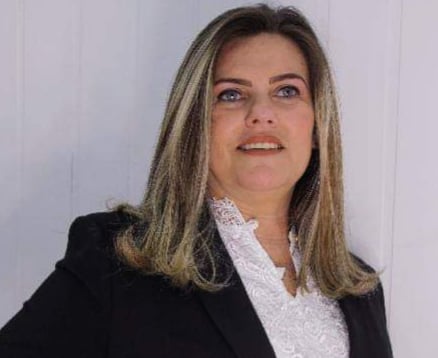 notícia Nail designer dá dicas de como cuidar das unhas acrílicas em meio à pandemia do coronavirus