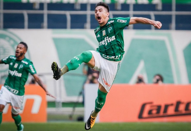 notícia Palmeiras vence o São Paulo e afunda o rival na zona de rebaixamento 