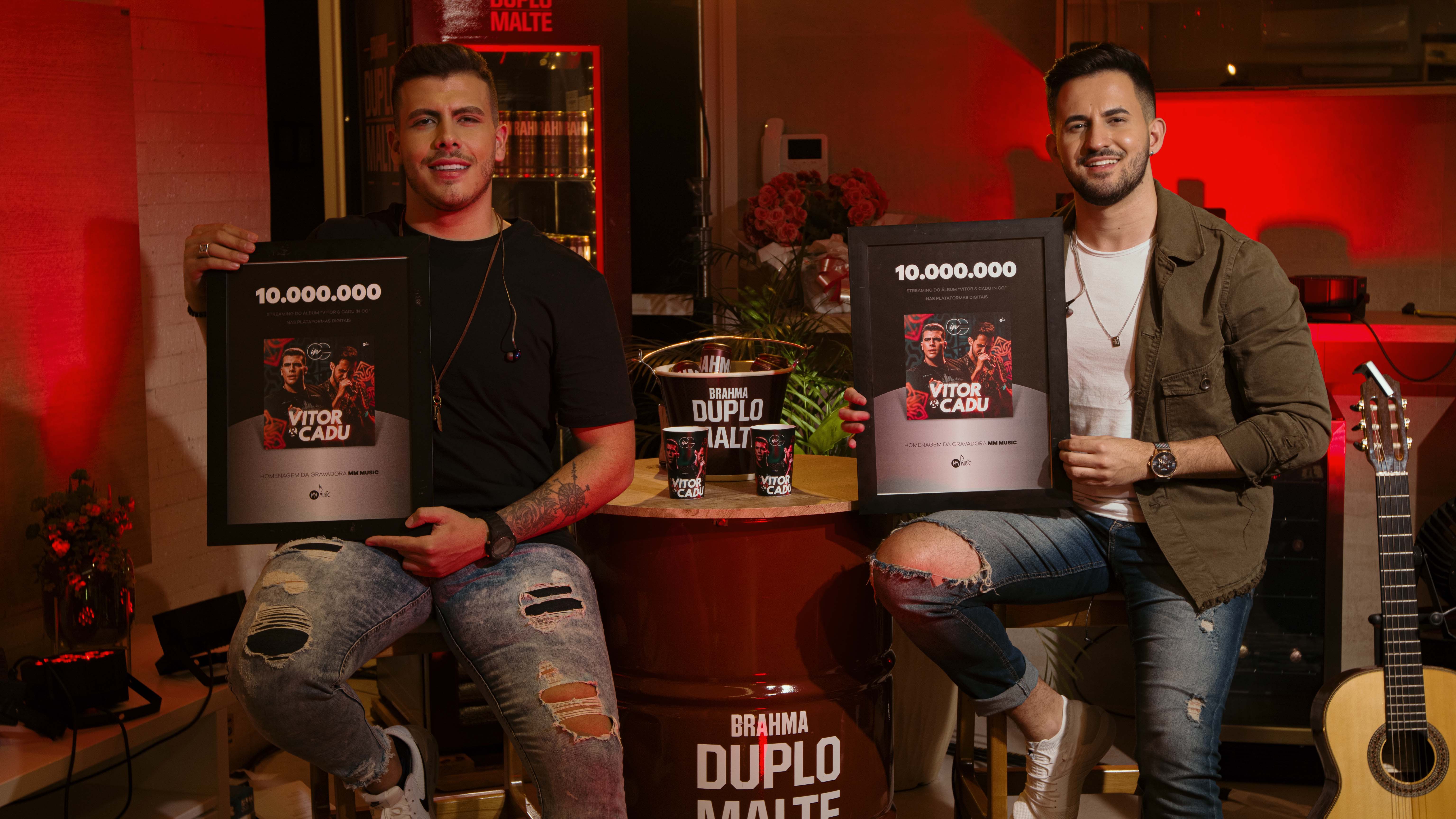 notícia Em Live, Vitor & Cadu lançam clipe de “Boca de Bobeira”