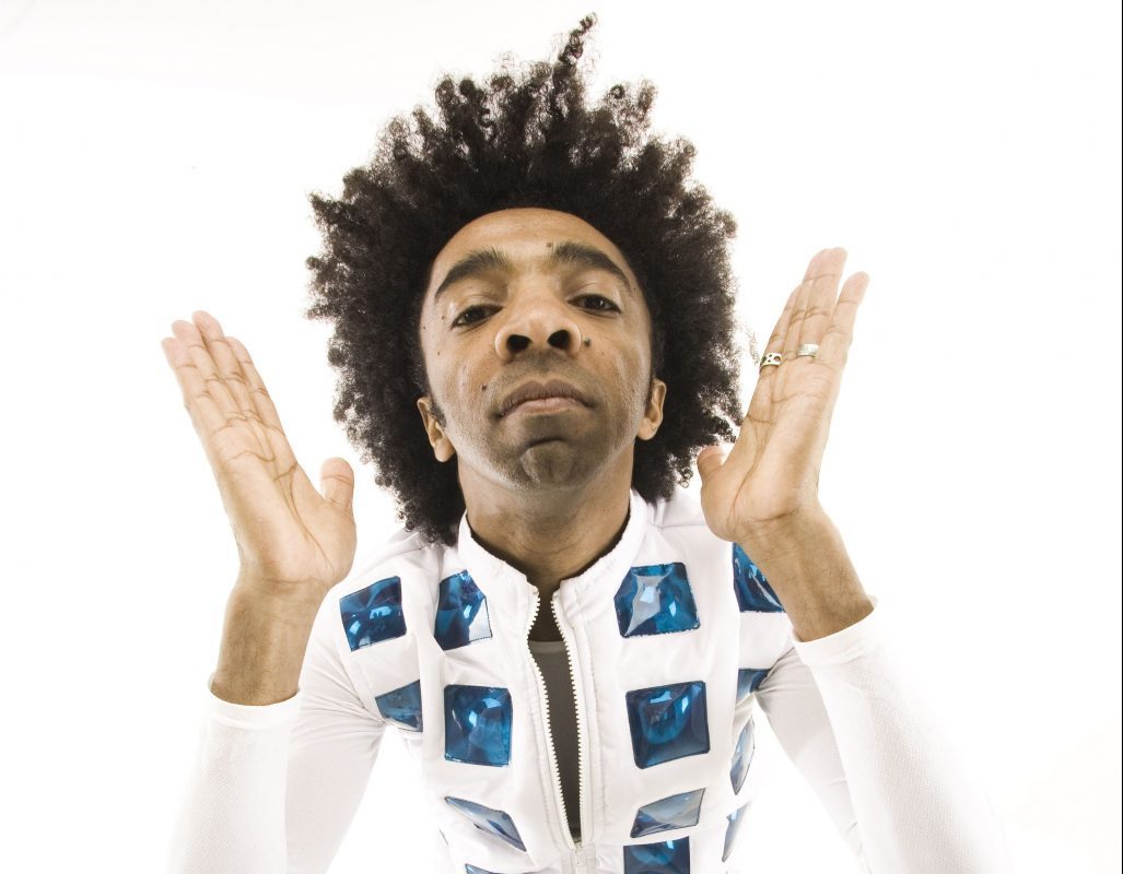 notícia O DJ e Produtor Ramilson Maia  completa 25 anos de cabine com vídeo comemorativo contando com a  participação de grandes amigos