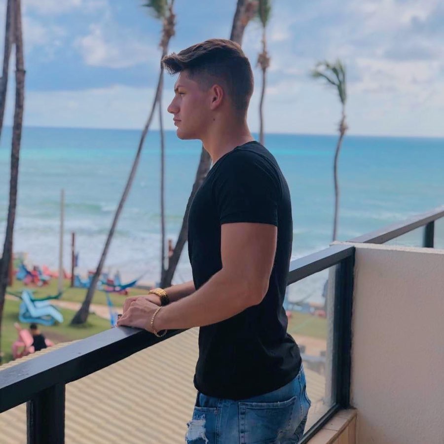 notícia Conheça Thiago Barbosa: jovem corretor imobiliário que está se tornando referência nas redes sociais