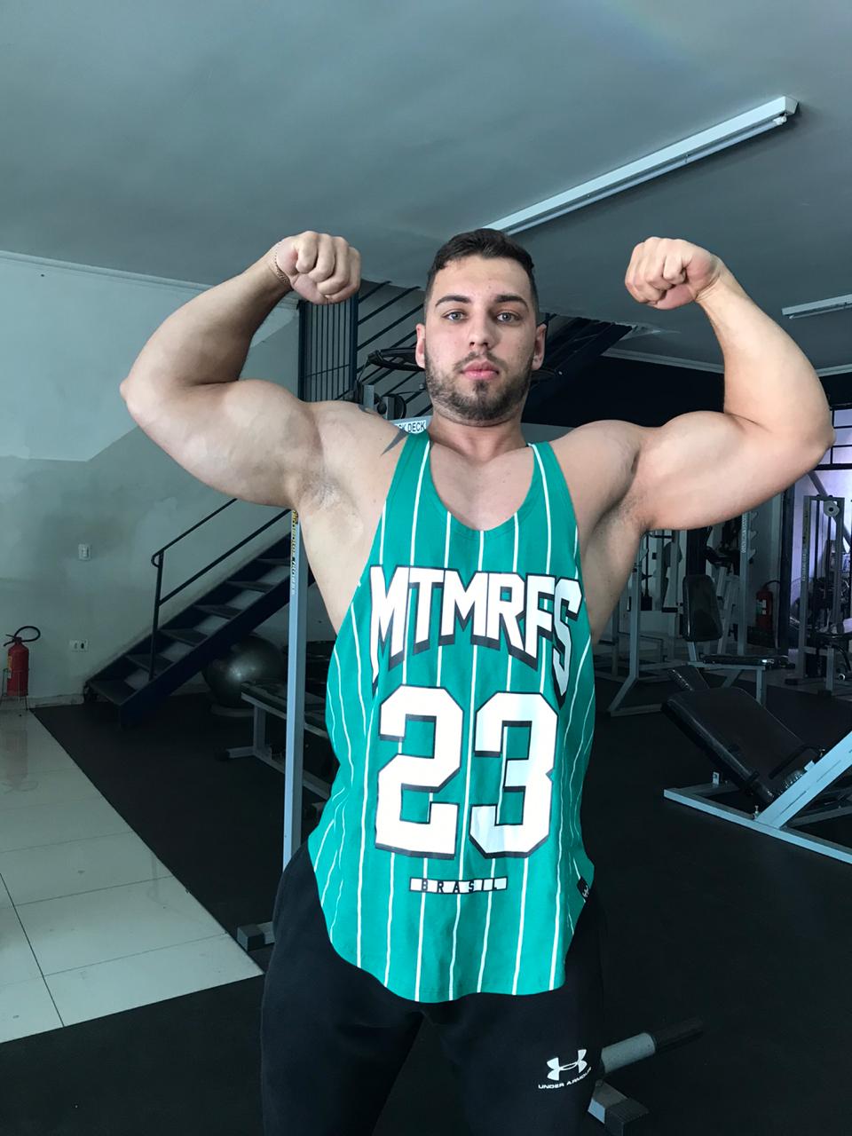 notícia Lucas Moura faz sucesso como personal trainer