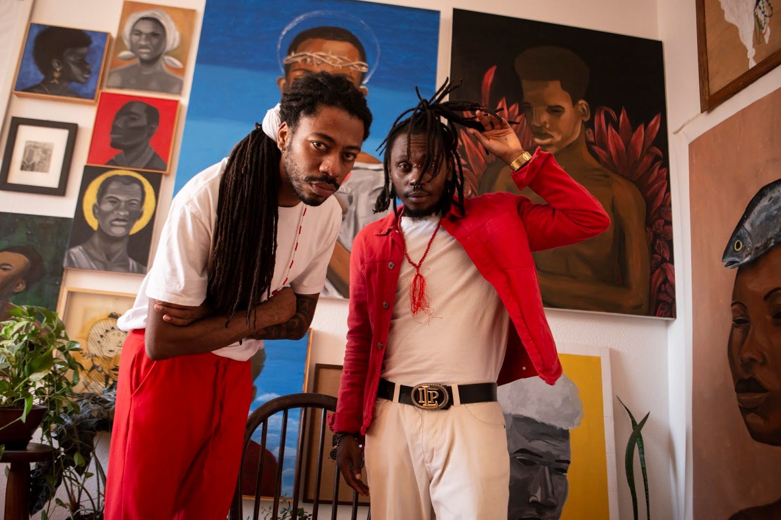 notícia Thiago Elniño e Rincon Sapiência celebram a espiritualidade africana em novo clipe