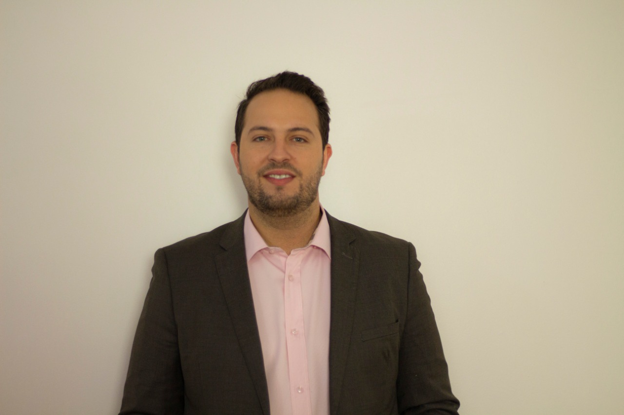 notícia Conheça mais sobre o influente escritor e palestrante Marcelo Alencar Jr.