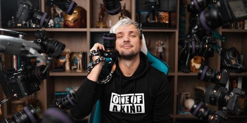 notícia Movimentando milhares de fãs nas redes sociais, youtuber e influenciador Guilherme Coelho cativa seguidores com criatividade e carisma