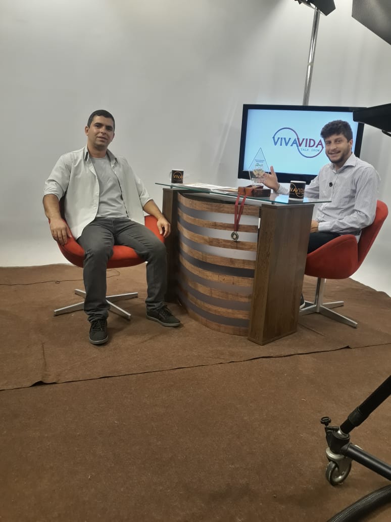 notícia Escritor/Poeta Thiago Winner foi entrevistado no 