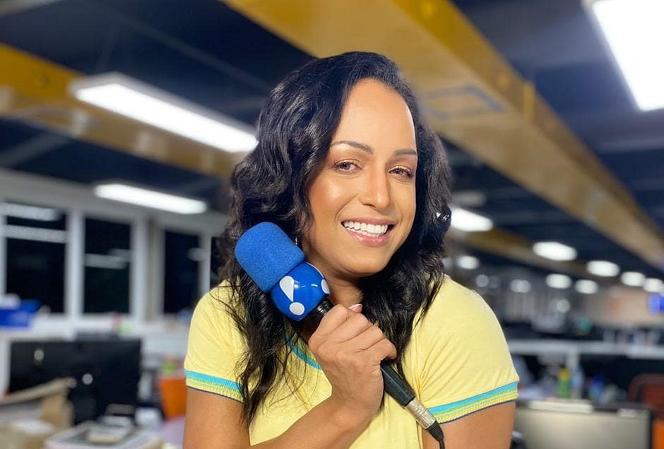 notícia Repórter do Tv Fama revela que começou a sentir os sintomas da Covid-19 quando estava ao vivo no programa.