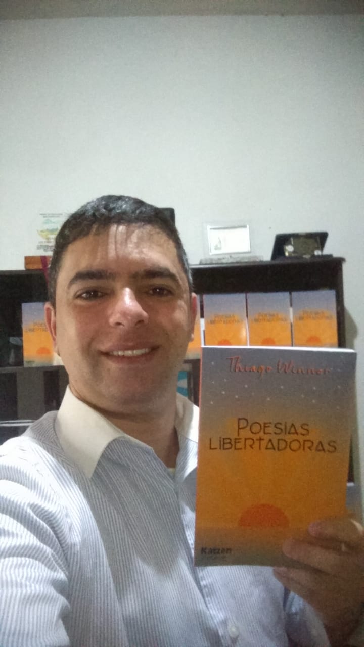 notícia Escritor/Poeta Thiago Winner, lança o livro 
