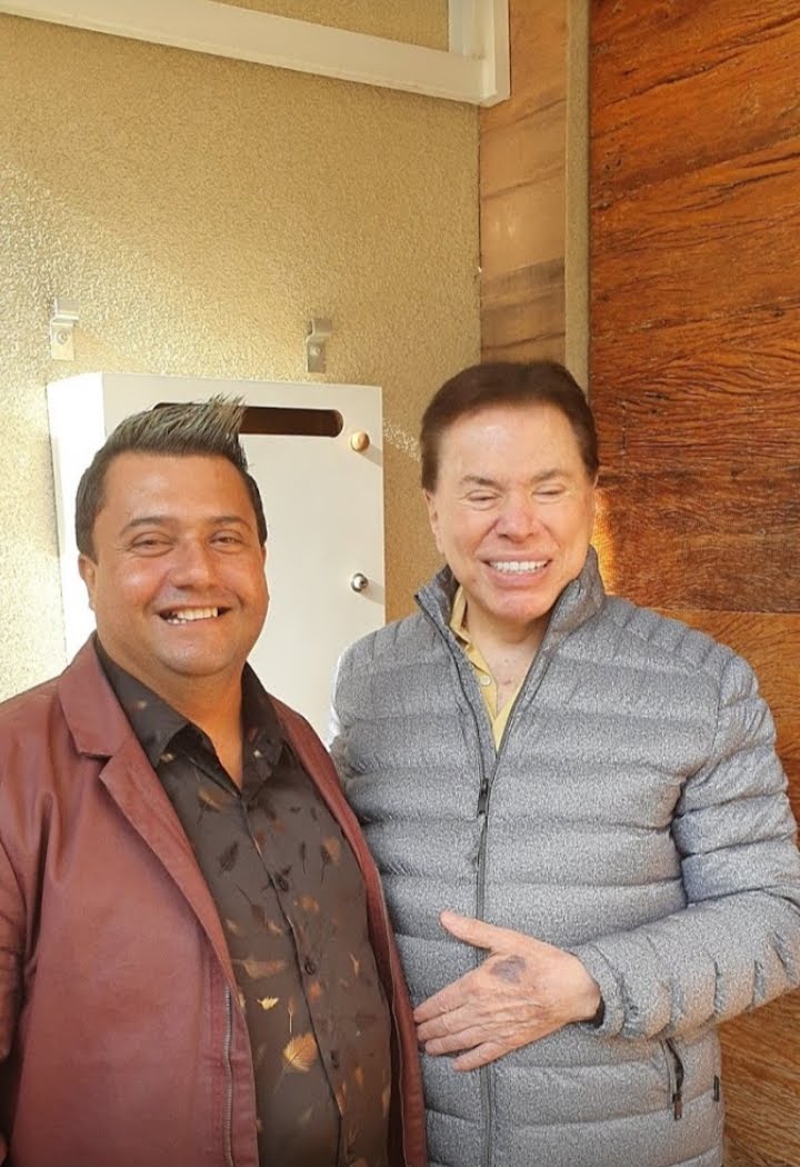 notícia Conheça a carreira do apresentador Roque Show