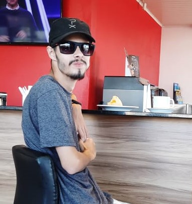 notícia Saiba mais sobre o cartunista Bruno Ferret