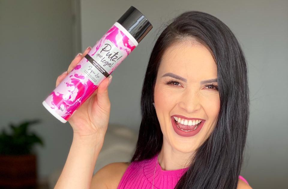 notícia Influencer Julia Doorman, do Cabelos de Rainha, usa e indica os Produtos da Putz! que Legal!