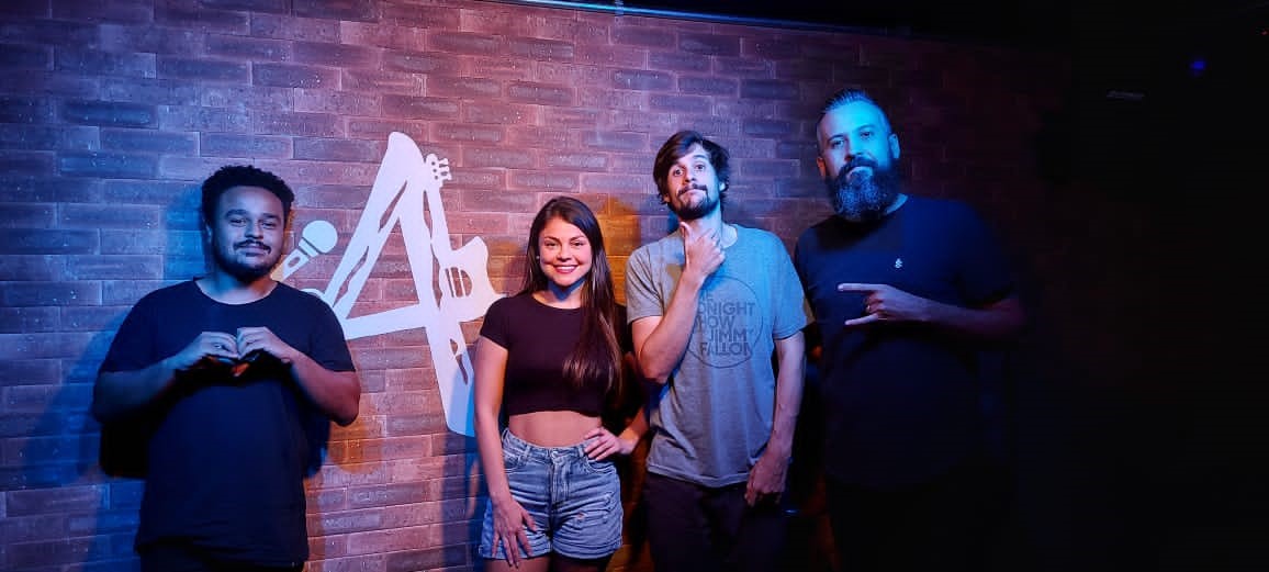 notícia Humoristas se reinventam na pandemia e promovem apresentações online