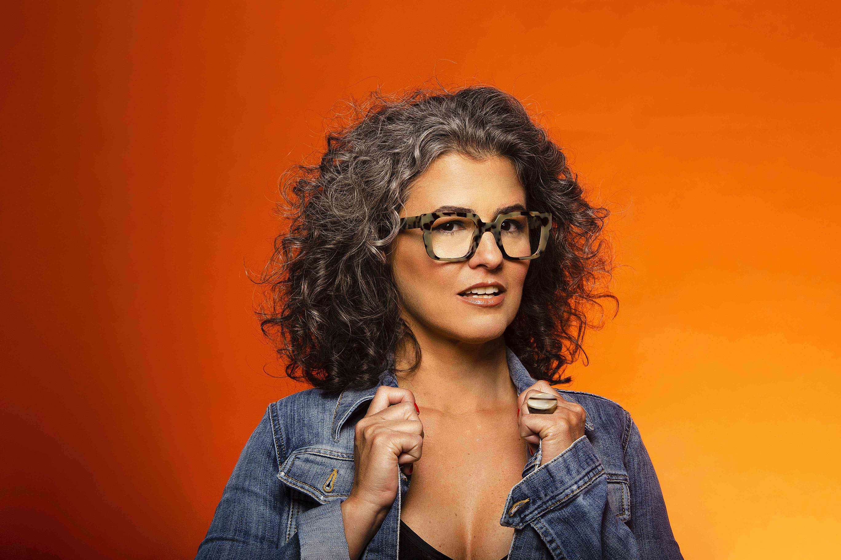 notícia Em entrevista no último dia 11 de maio para rádio Studio FKM do Japão Gabi Doti fala sobre a  canção ‘Good Times’ para Marco Fukuyama