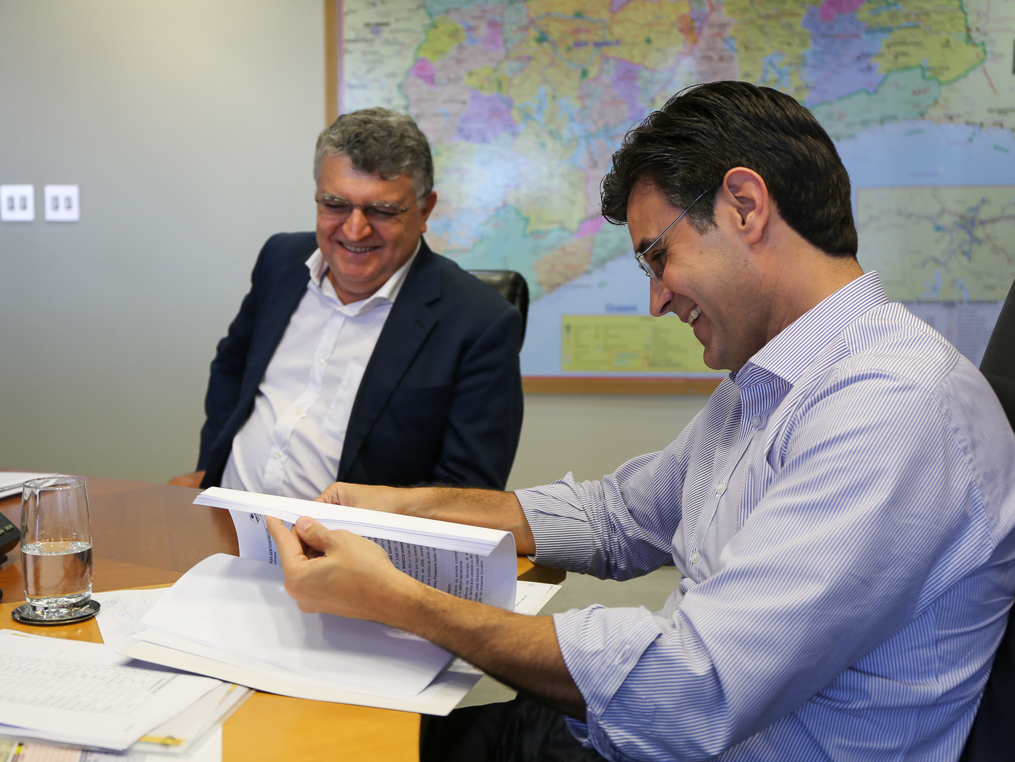 notícia Prefeito visita secretário de habitação do Estado em busca de mais moradias para Louveira