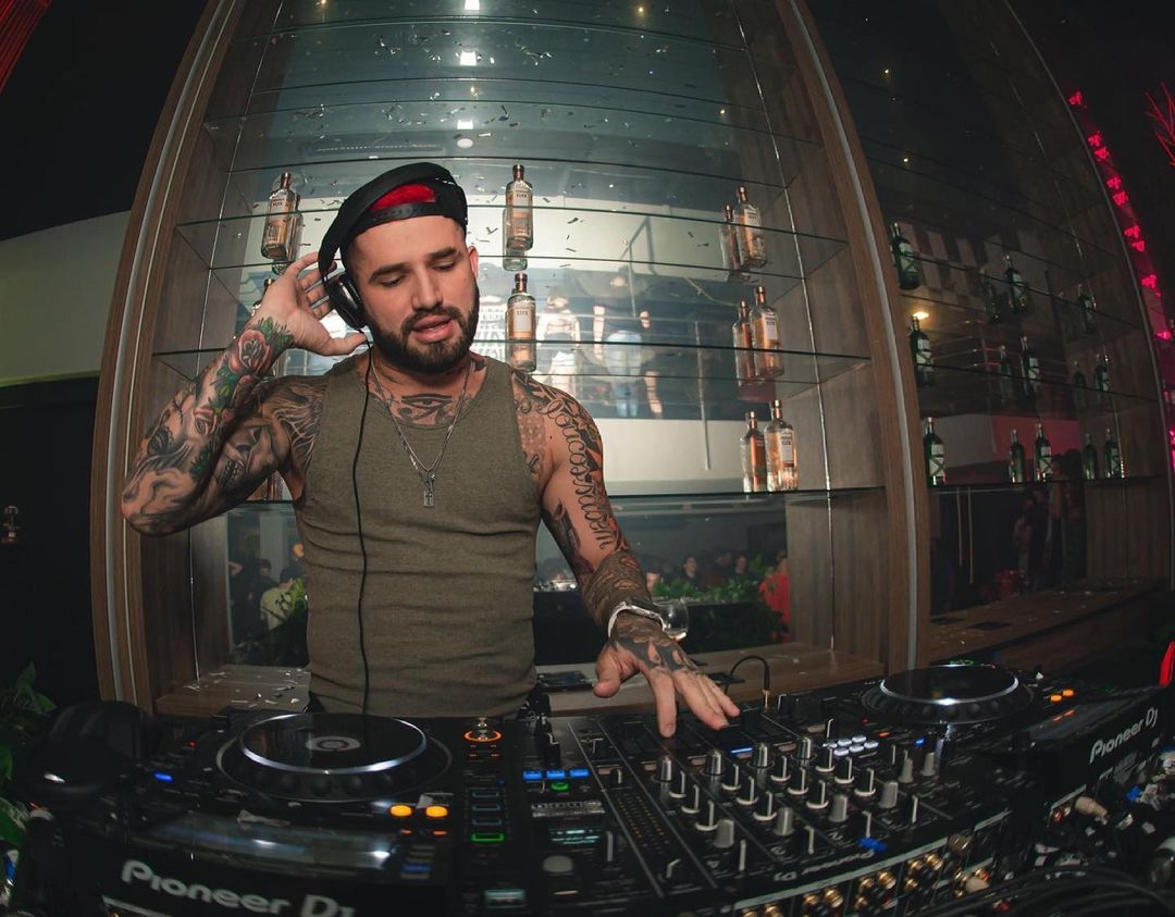 notícia DJ Pedro Borges se torna um fenômeno na internet