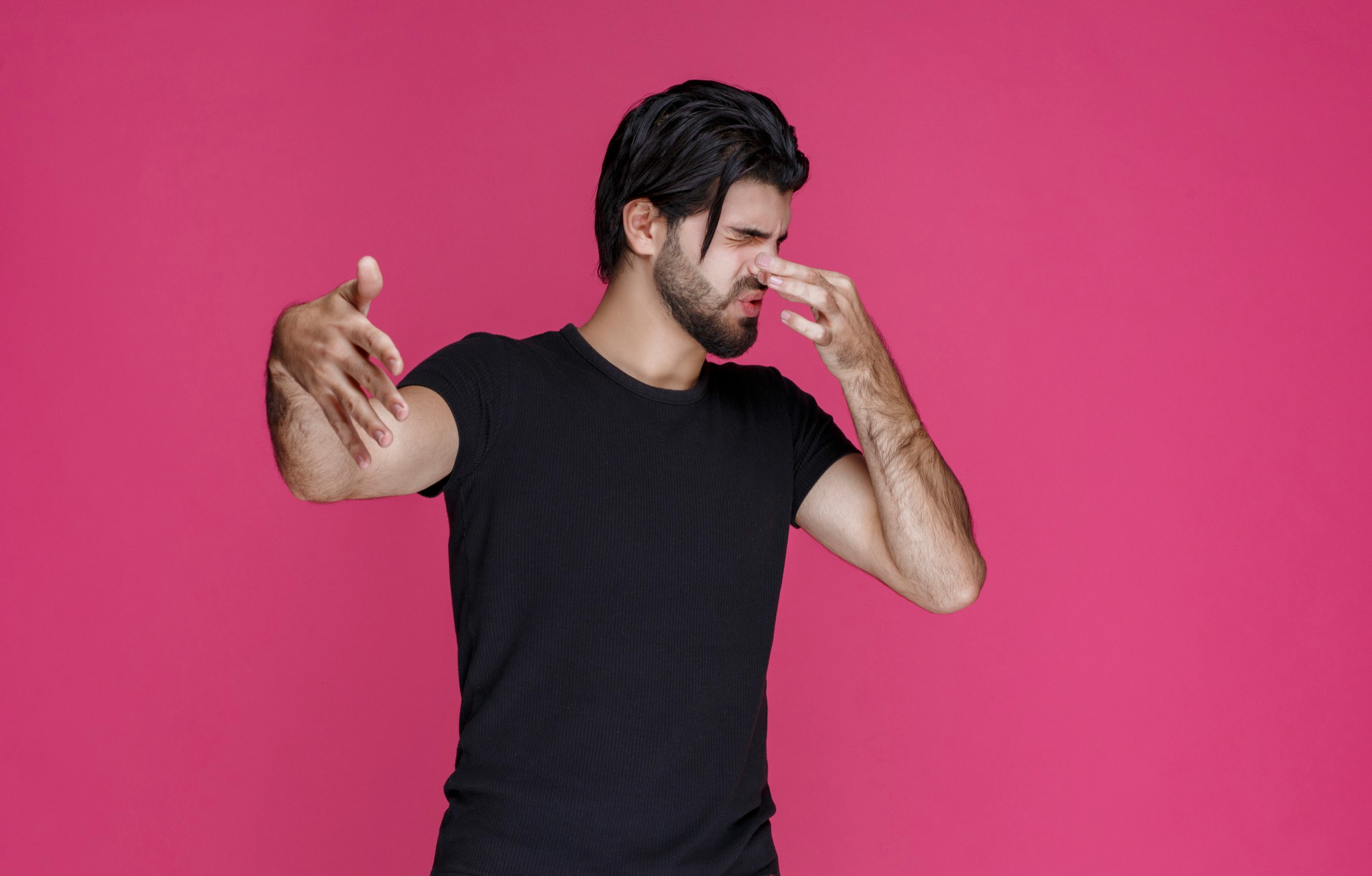 notícia Como avisar uma pessoa que ela tem mau hálito?