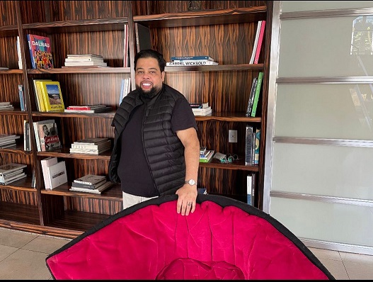 notícia “Respiro o stand up comedy que transformei em negócio”, diz o humorista Di Morais”