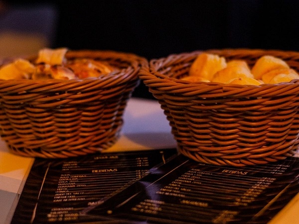 notícia Acústico Business retoma agenda de shows e inaugura espaço Coffee