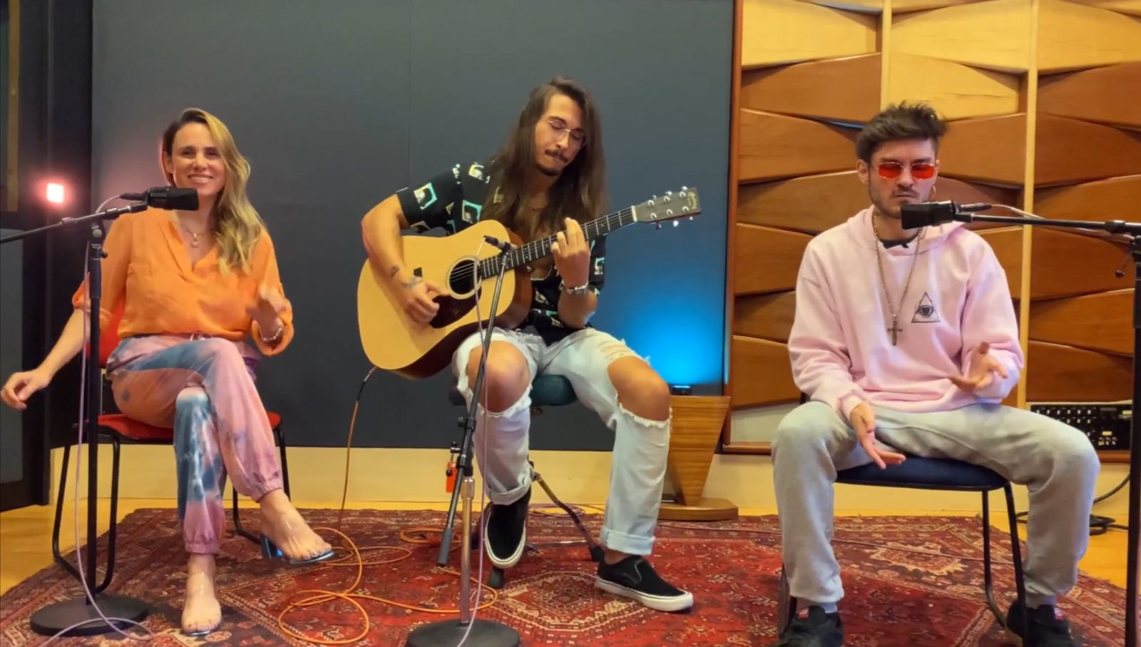 notícia Flavia Alves e Lyon lançam versão acústica de “Sereia Africana” 