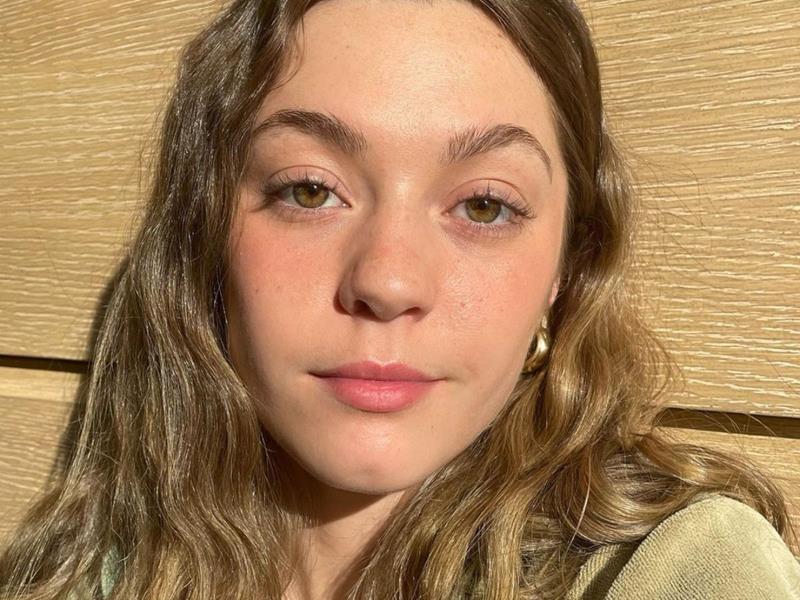 notícia Atriz da série “LazyTown”, Chloe Lang compartilha vídeo com música de Louie Bello no TikTok