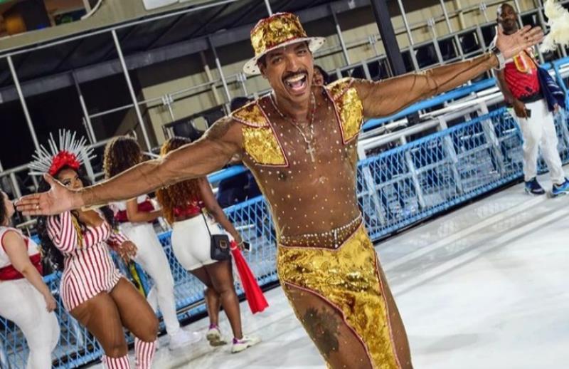 notícia Escola de Samba, Tubarão de Mesquita, nomeia Jeferson Kim como Rei de Bateria