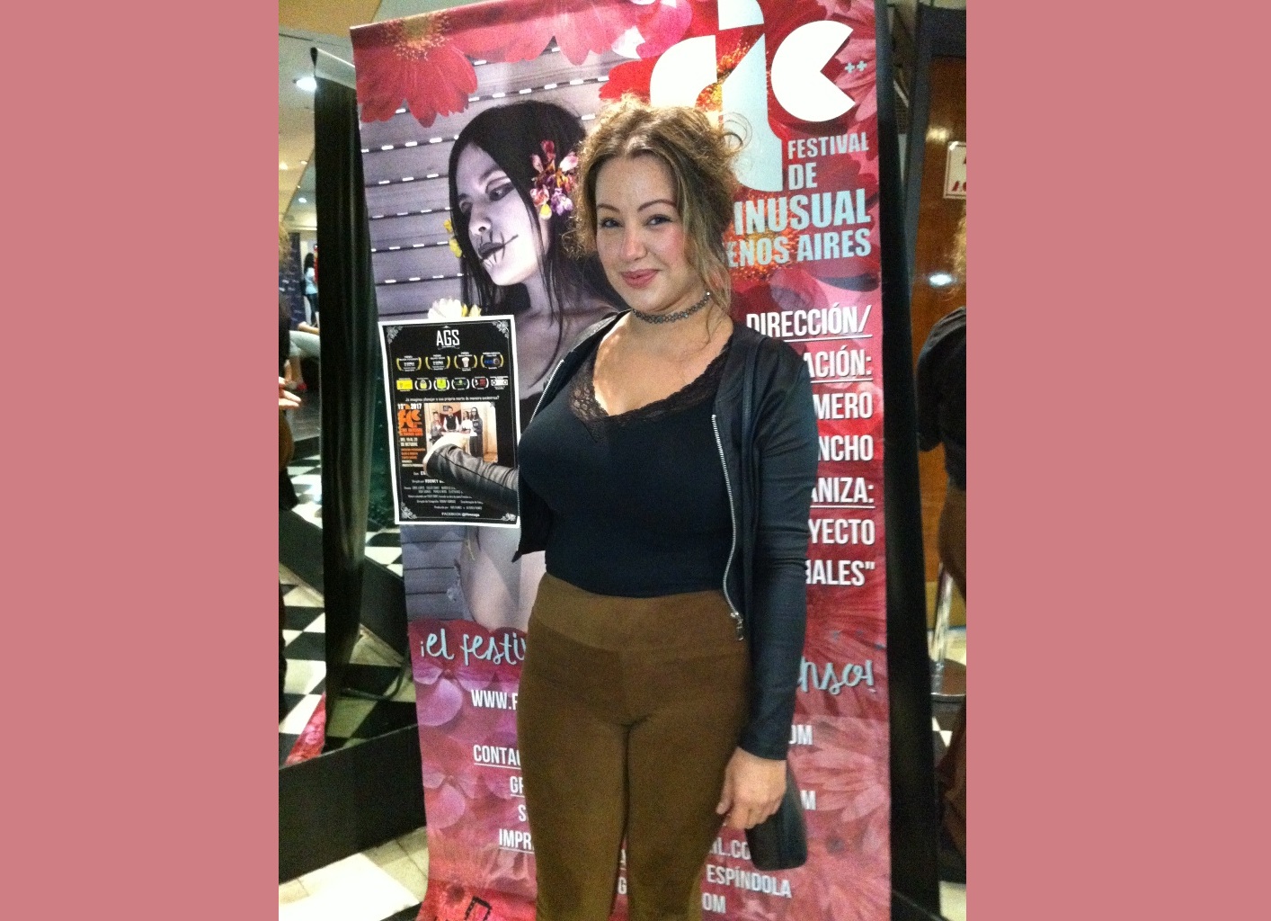 notícia Atriz internacional de cinema Cris Lopes ganha Prêmio no Brasil