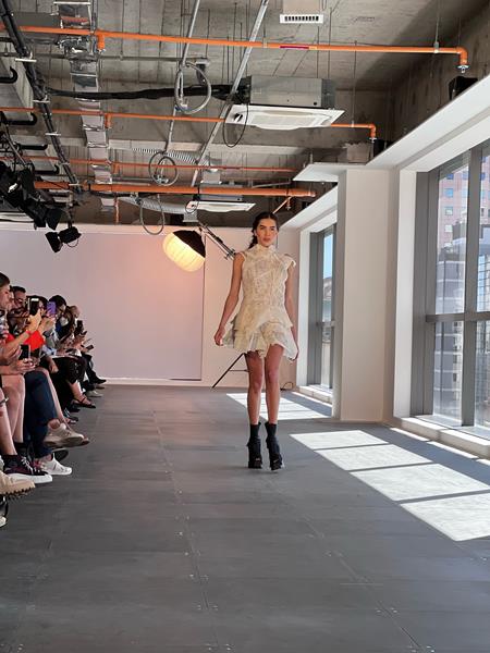 notícia Sara Cunha brilha no São Paulo Fashion Week