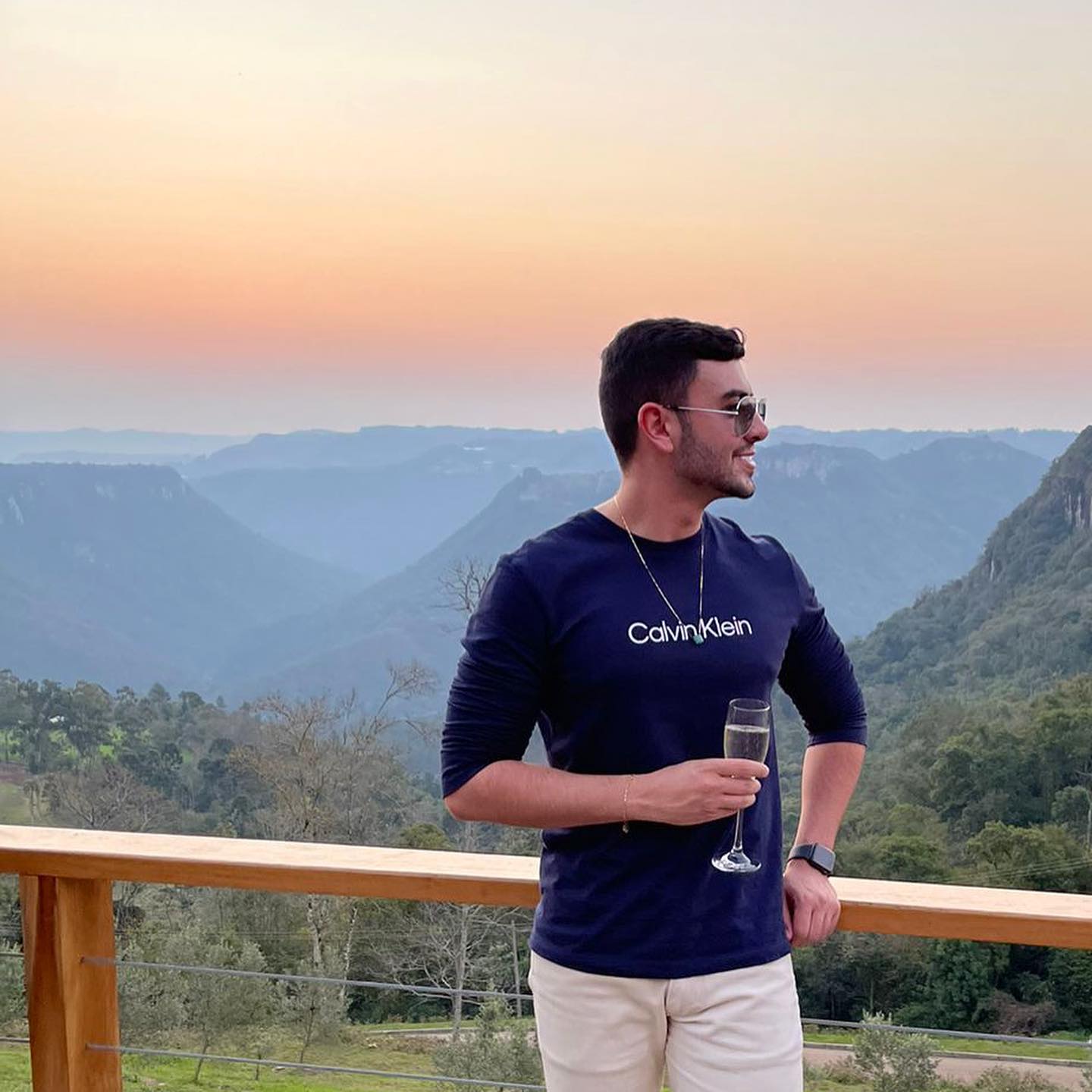 notícia Raphael Carpejane: famoso influenciador lança agência de marketing especializada em lançamentos de infoprodutos