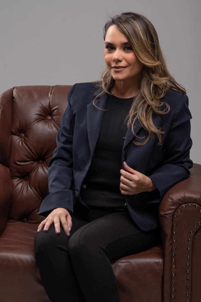 notícia Conheça sobre a autora Michelle de Oliveira