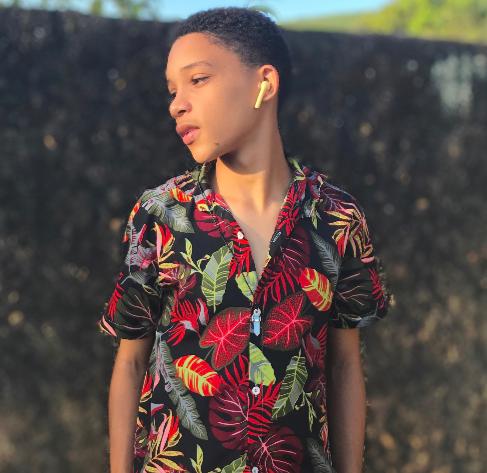 notícia Conheça Kelvini Roberto, ator, influenciador e cantor brasileiro!!